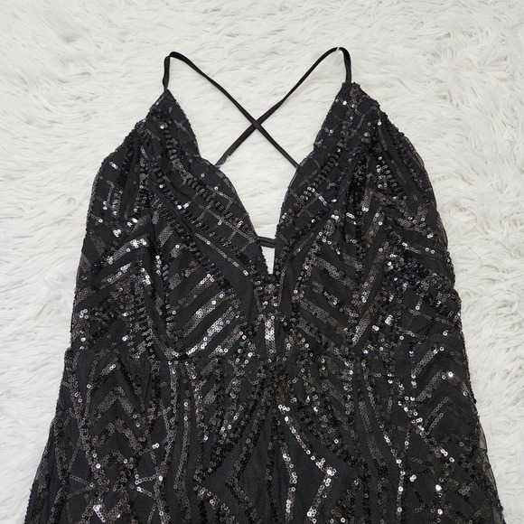 Lulus Women's Sz S Black Sequin Sleeveless‎ Plunge Neck Sexy Mini Dress Clubwear - Picture 3 of 10